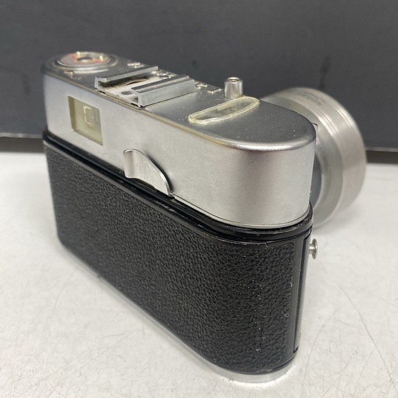 Voigtländer Vitomatic 35mm viewfinder camera with 50mm F2.8 lens - Picture 7 of 17